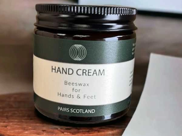 Silky Beeswax Hand Cream: Naturally Nourish & Smooth Your Skin Today!